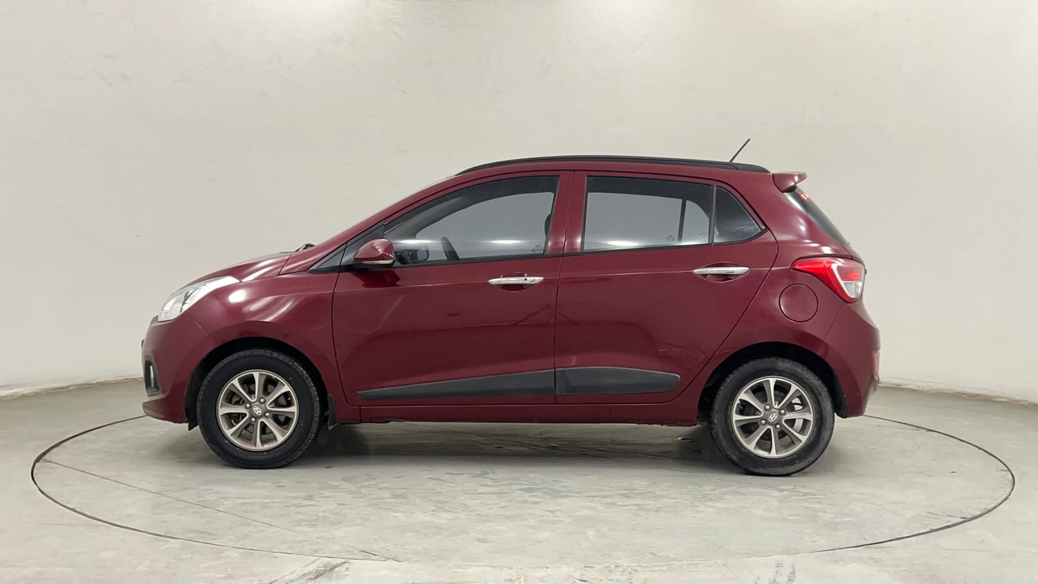 Used 2013 Hyundai Grand i10 Asta 1.2 Kappa VTVT (O) Petrol Manual exterior LEFT SIDE VIEW
