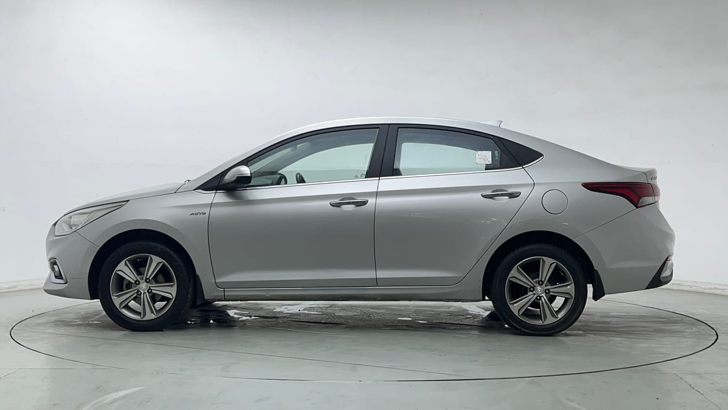 Used 2017 Hyundai Verna SX (O) 1.6 VTVT AT Petrol Automatic exterior LEFT SIDE VIEW