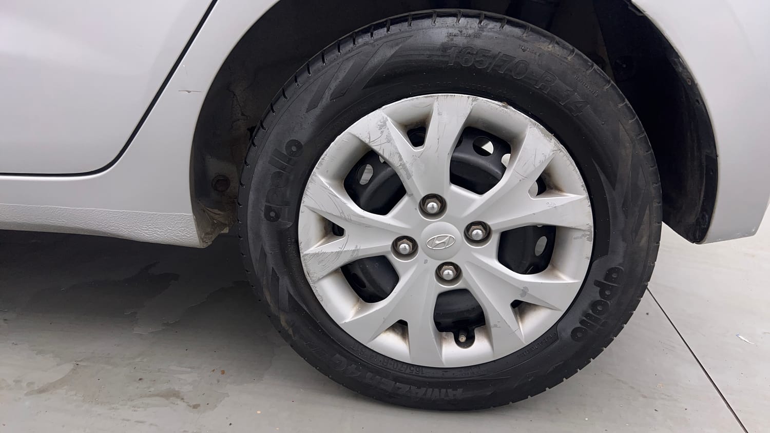 Used 2016 Hyundai Grand i10 Magna 1.2 Kappa VTVT Petrol Manual tyres LEFT REAR TYRE RIM VIEW