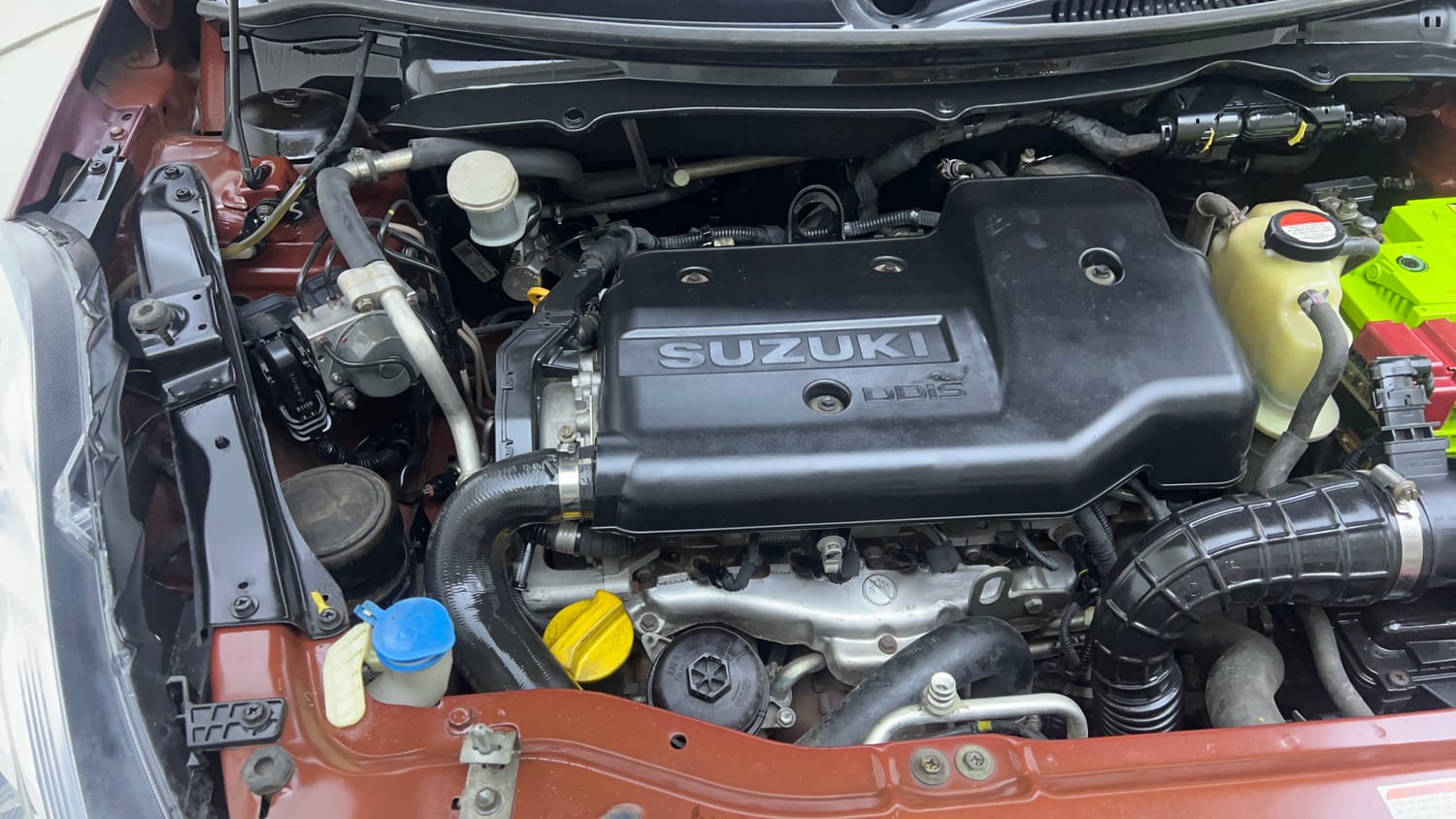 Used 2017 Maruti Suzuki Swift Dzire VDI Diesel Manual engine ENGINE RIGHT SIDE VIEW