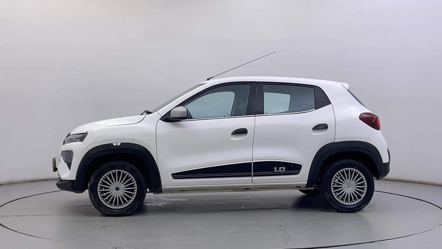 Used 2023 Renault Kwid RXT 1.0 AMT Petrol Automatic exterior LEFT SIDE VIEW