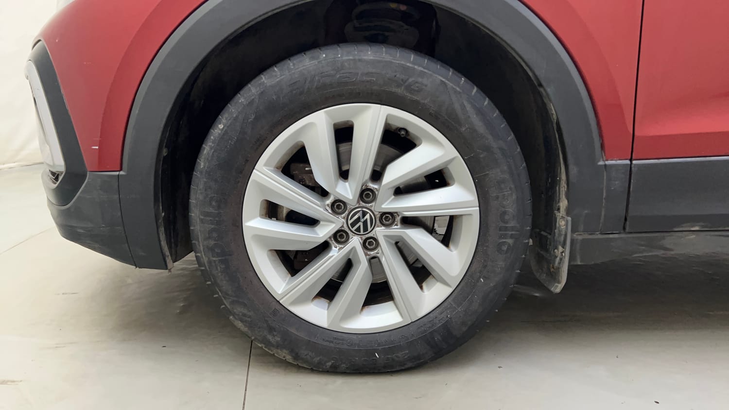 Used 2022 Volkswagen Taigun GT 1.5 TSI MT Petrol Manual tyres LEFT FRONT TYRE RIM VIEW