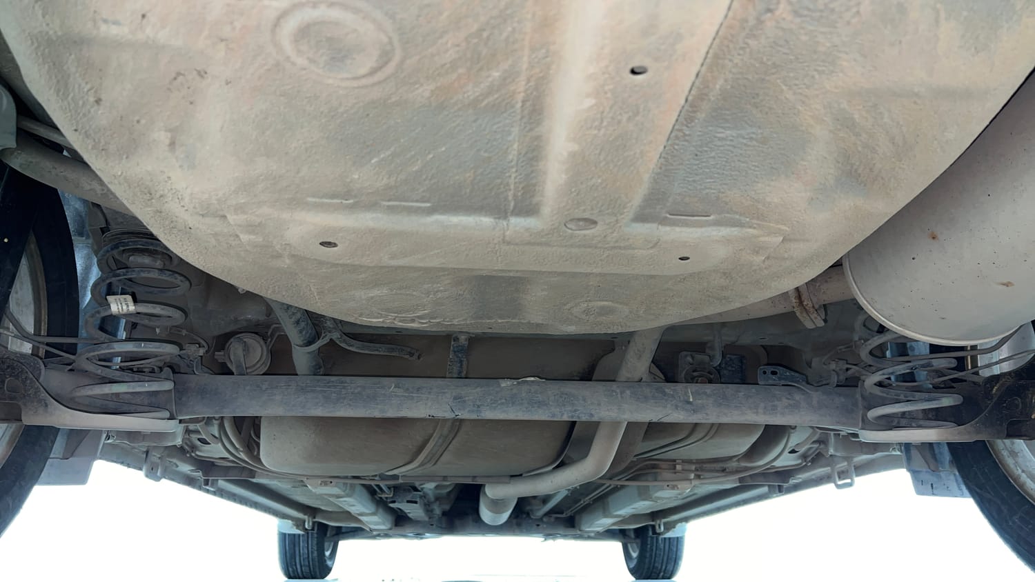 Used 2018 Maruti Suzuki Ciaz Delta Hybrid 1.5 Petrol Manual extra REAR UNDERBODY VIEW (TAKEN FROM REAR)