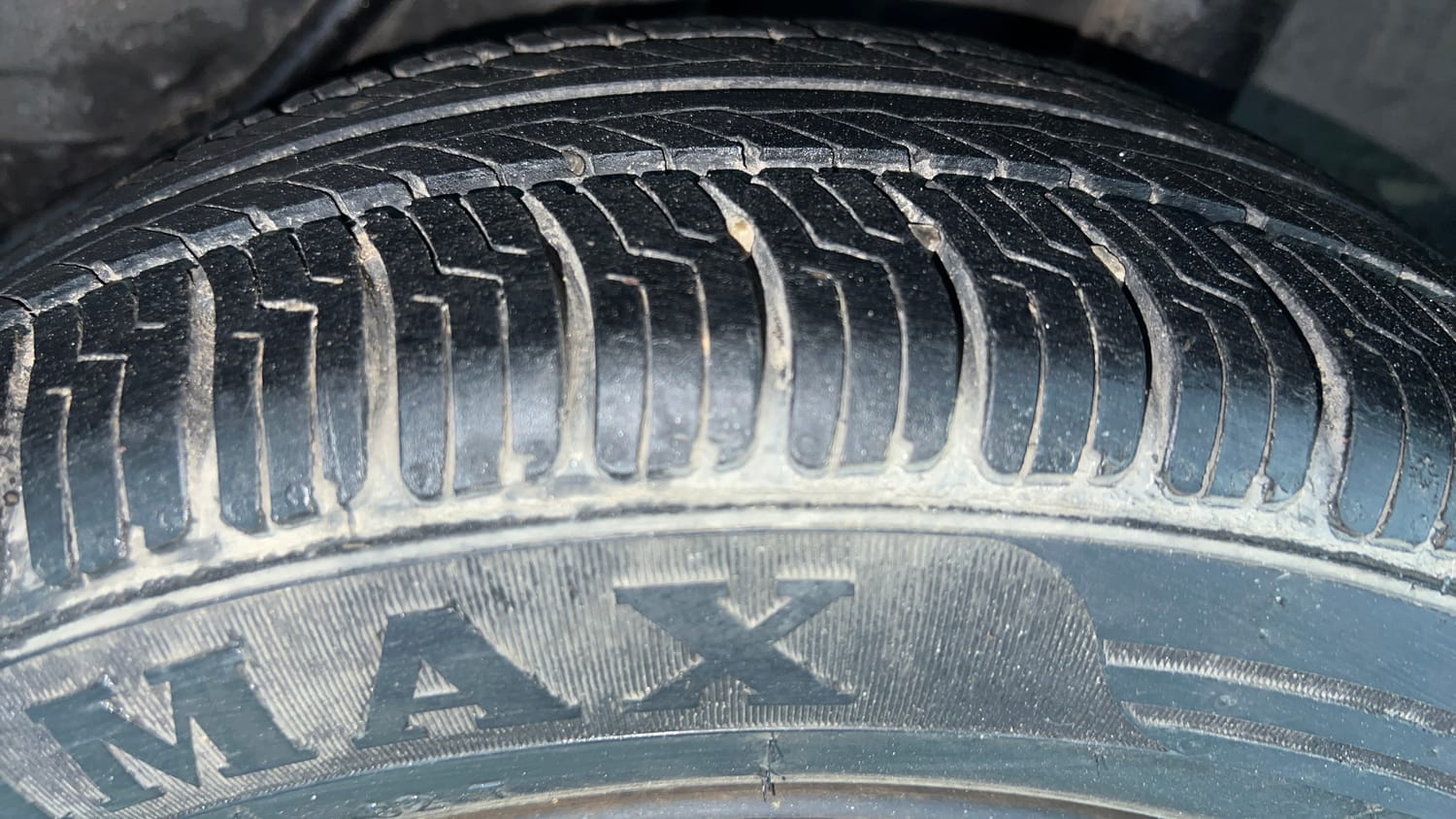 Used 2015 Honda Brio S MT Petrol Manual tyres LEFT REAR TYRE TREAD VIEW