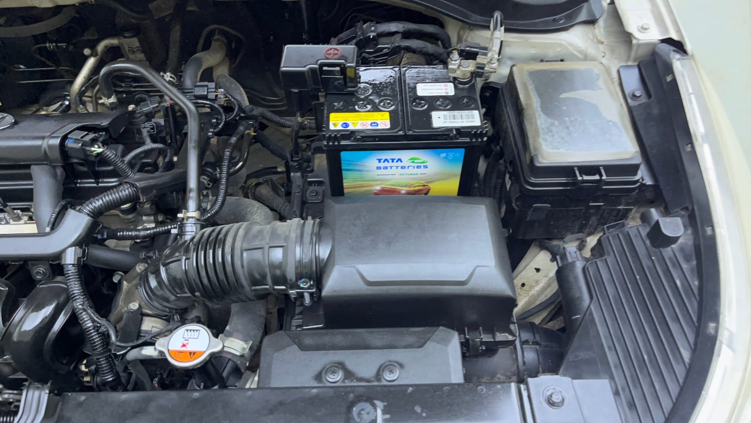 Used 2019 Hyundai Verna EX 1.4 VTVT Petrol Manual engine ENGINE LEFT SIDE VIEW