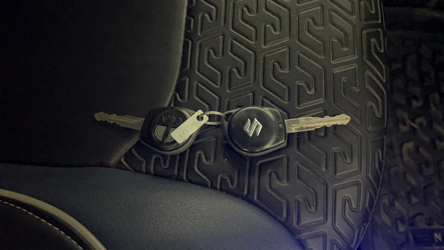 Used 2023 Maruti Suzuki Baleno Delta MT Petrol Manual extra CAR KEY VIEW