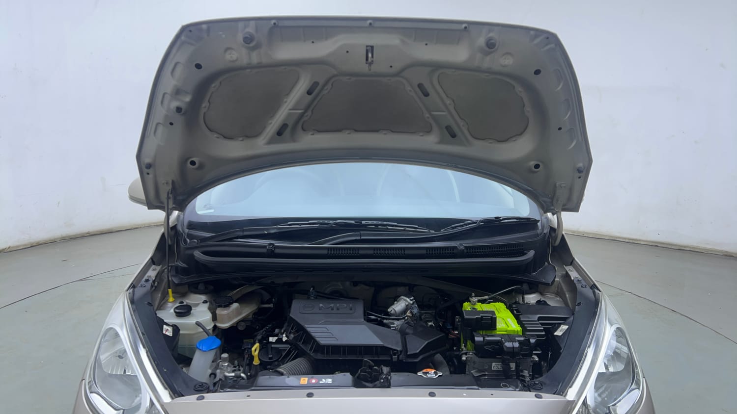Used 2020 Hyundai Santro Sportz AMT Petrol Automatic engine ENGINE & BONNET OPEN FRONT VIEW