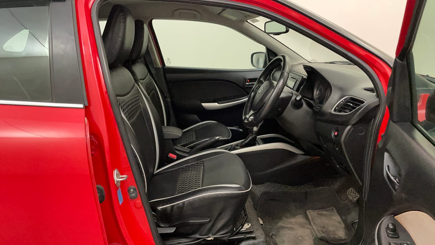 Used 2017 Maruti Suzuki Baleno Zeta 1.2 AT Petrol Automatic interior RIGHT SIDE FRONT DOOR CABIN VIEW
