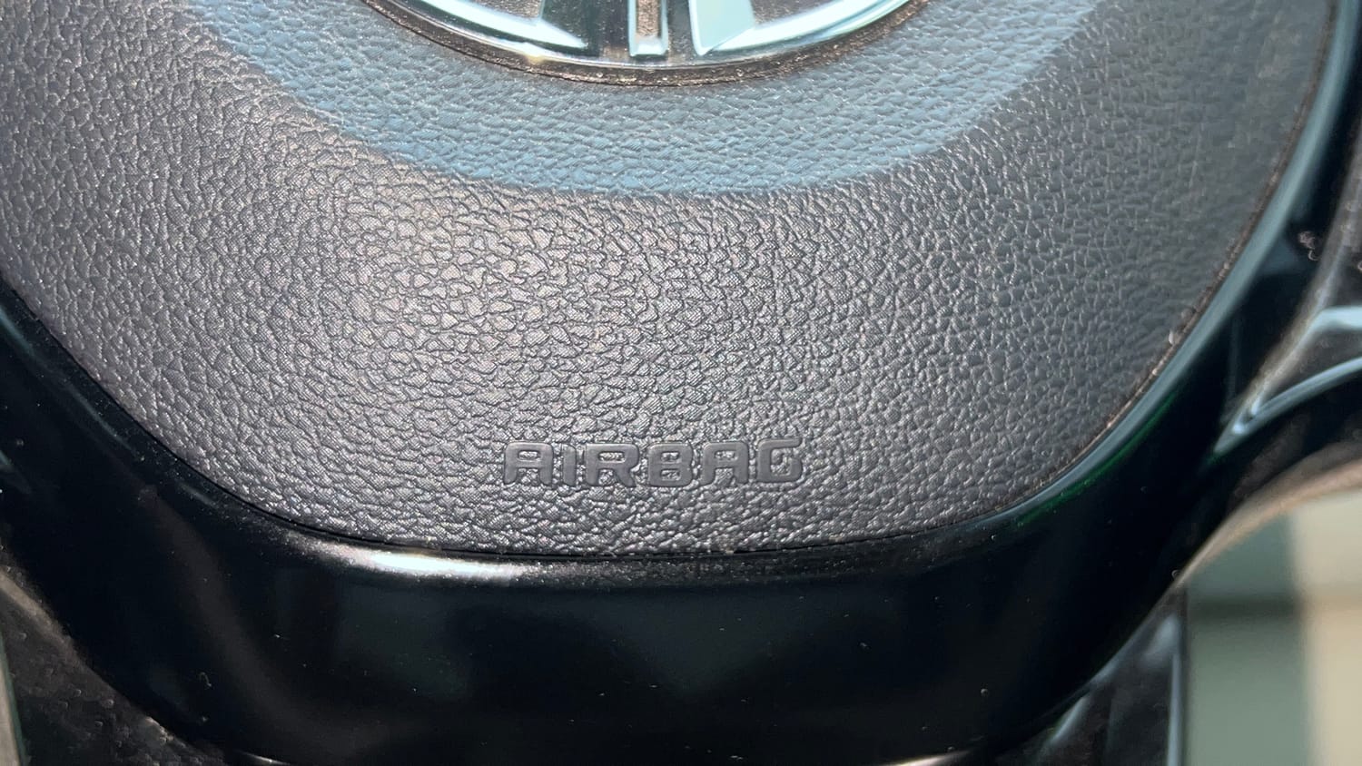 Used 2022 Tata Nexon XZ Plus Petrol Manual top_features Airbags