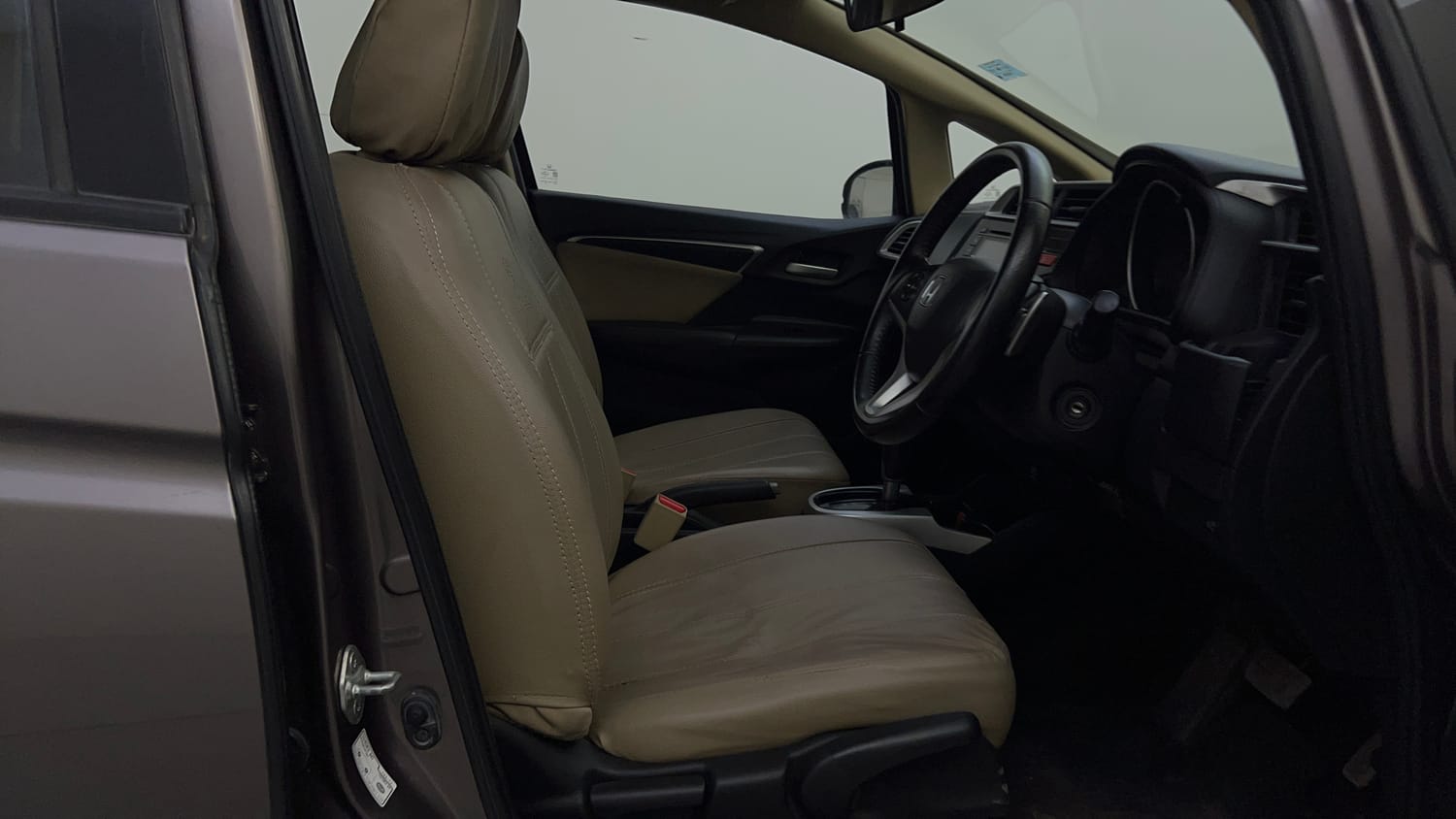 Used 2016 Honda Jazz V AT Petrol Petrol Automatic interior RIGHT SIDE FRONT DOOR CABIN VIEW