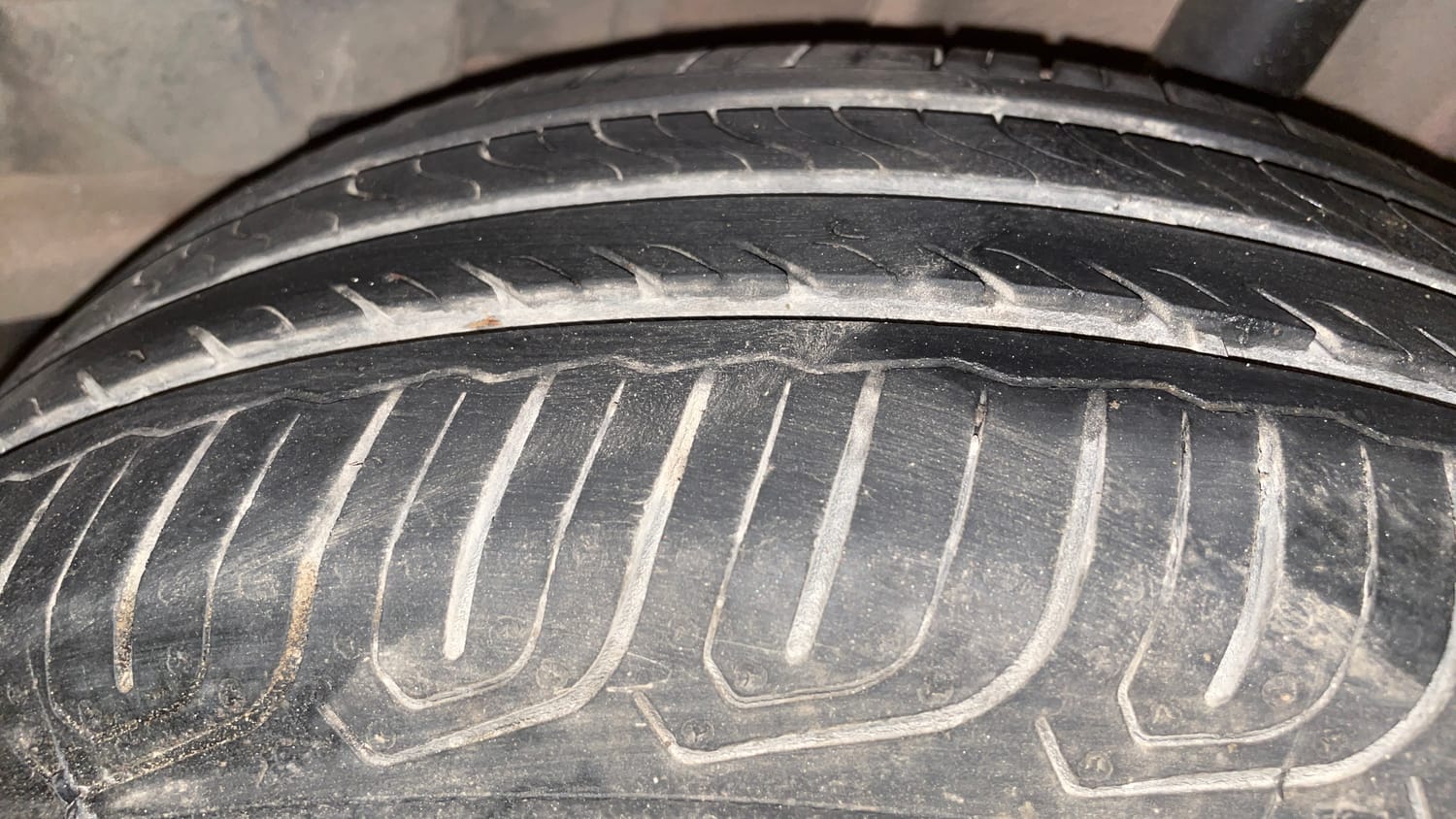 Used 2017 Tata Tigor Revotorq XZ (O) Diesel Manual tyres LEFT REAR TYRE TREAD VIEW