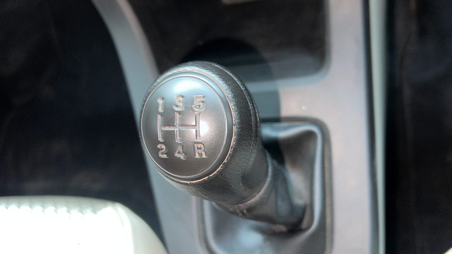 Used 2023 Maruti Suzuki Wagon R LXI 1.0 Petrol Manual interior GEAR  KNOB VIEW