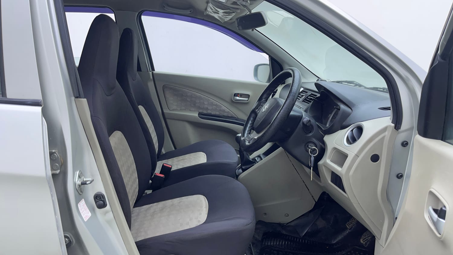 Used 2017 Maruti Suzuki Celerio ZXi Petrol Manual interior RIGHT SIDE FRONT DOOR CABIN VIEW