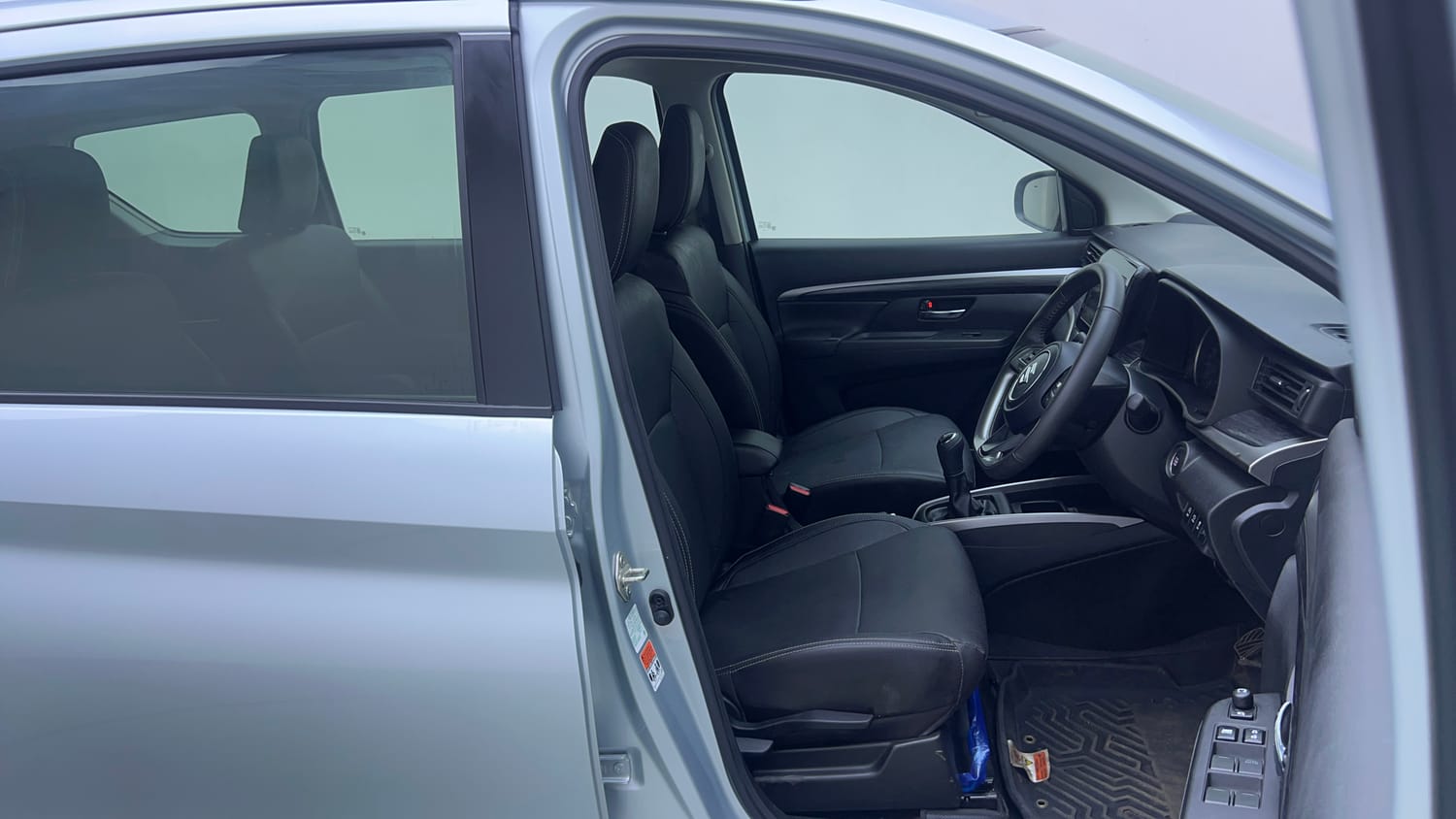 Used 2025 Maruti Suzuki XL6 Alpha Plus MT Petrol Petrol Manual interior RIGHT SIDE FRONT DOOR CABIN VIEW