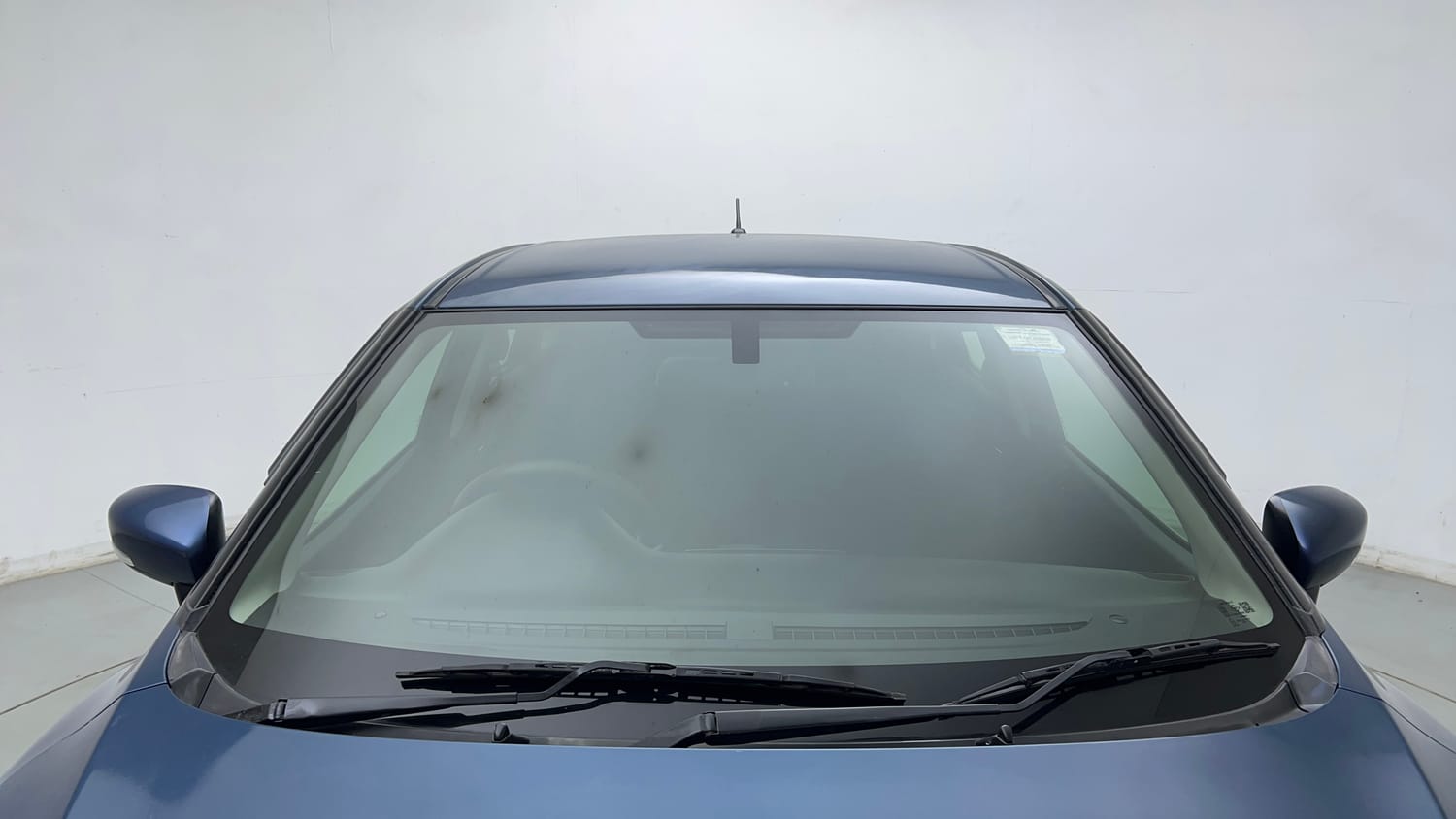 Used 2017 Maruti Suzuki Baleno Alpha 1.2 Petrol Manual exterior FRONT WINDSHIELD VIEW