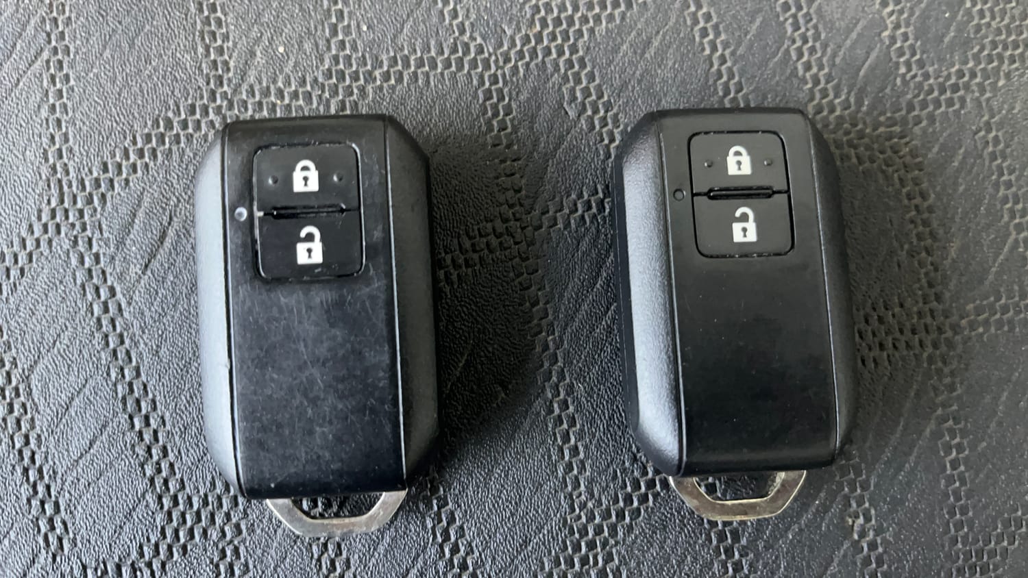 Used 2023 Maruti Suzuki Swift ZXi Plus AMT Petrol Automatic extra CAR KEY VIEW