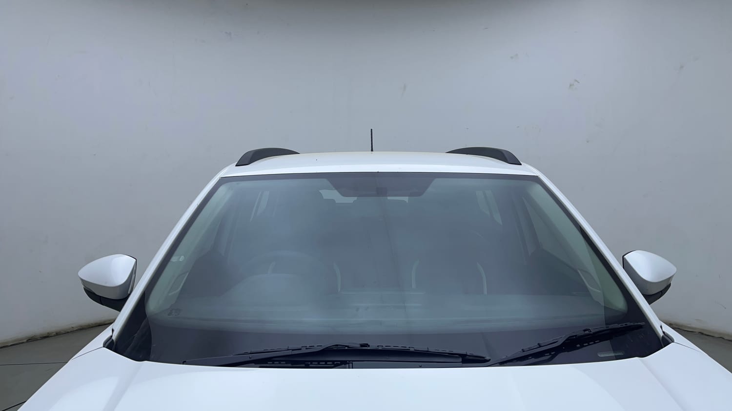 Used 2025 Skoda Kylaq Classic Petrol Manual exterior FRONT WINDSHIELD VIEW