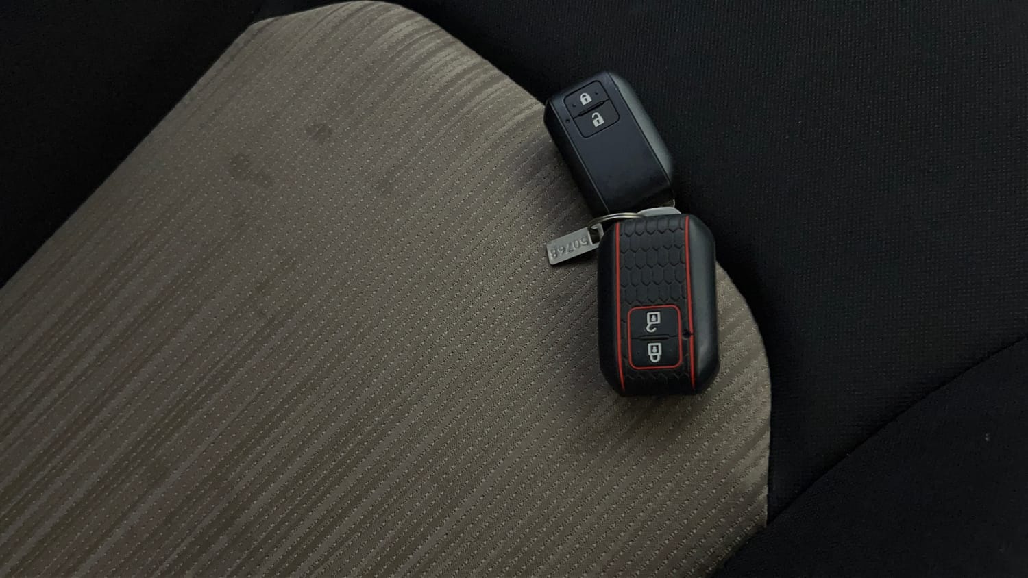 Used 2023 Toyota Glanza G Petrol Manual extra CAR KEY VIEW