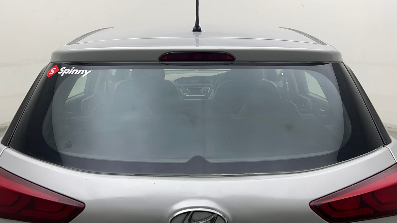 Used 2017 Hyundai Elite i20 Magna Executive 1.2 Petrol Manual exterior BACK WINDSHIELD VIEW