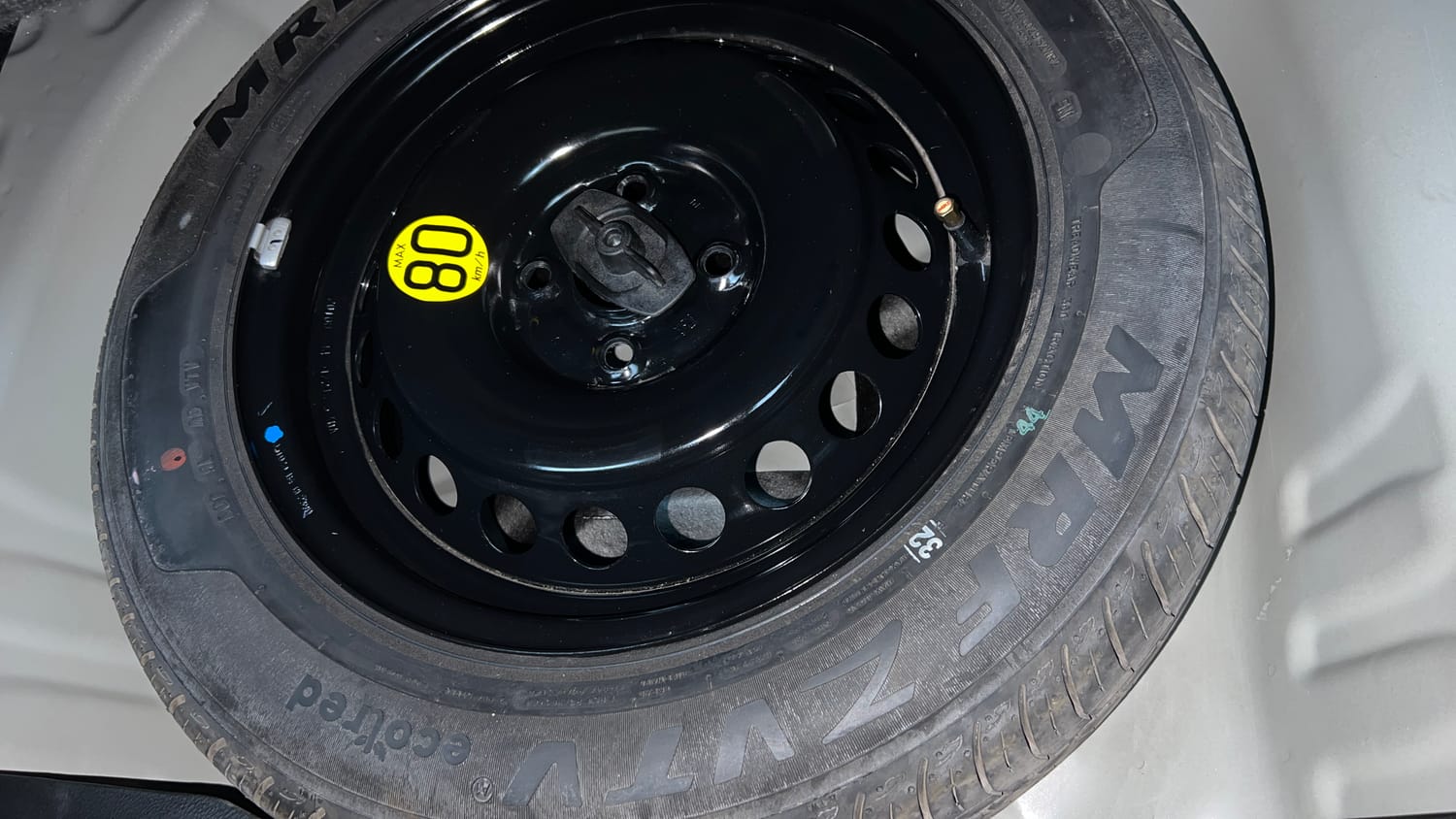 Used 2020 Maruti Suzuki Baleno Zeta Automatic Petrol Automatic tyres SPARE TYRE VIEW