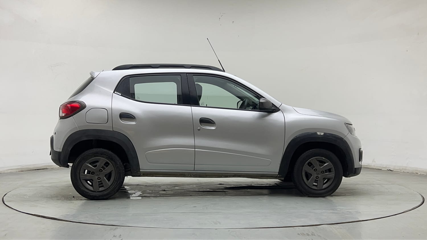 Used 2017 Renault Kwid RXT Live For More Edition 1.0 Petrol Manual exterior RIGHT SIDE VIEW