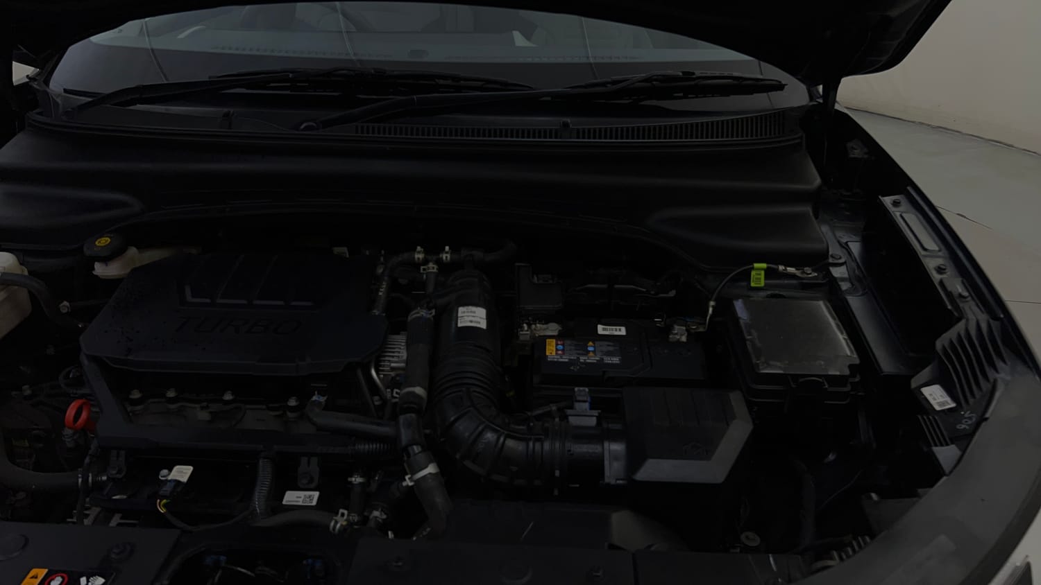 Used 2024 Hyundai Creta 1.5 Turbo Petrol DCT SX(O) Petrol Automatic engine ENGINE LEFT SIDE HINGE & APRON VIEW