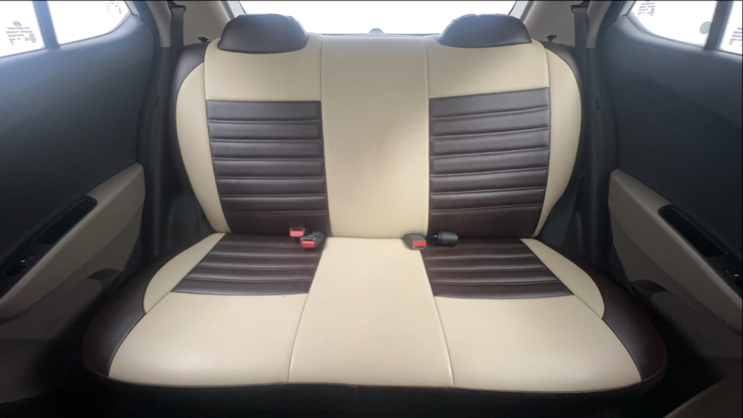 Used 2019 Hyundai Grand i10 Magna 1.2 Kappa VTVT Petrol Manual interior REAR SEAT CONDITION VIEW