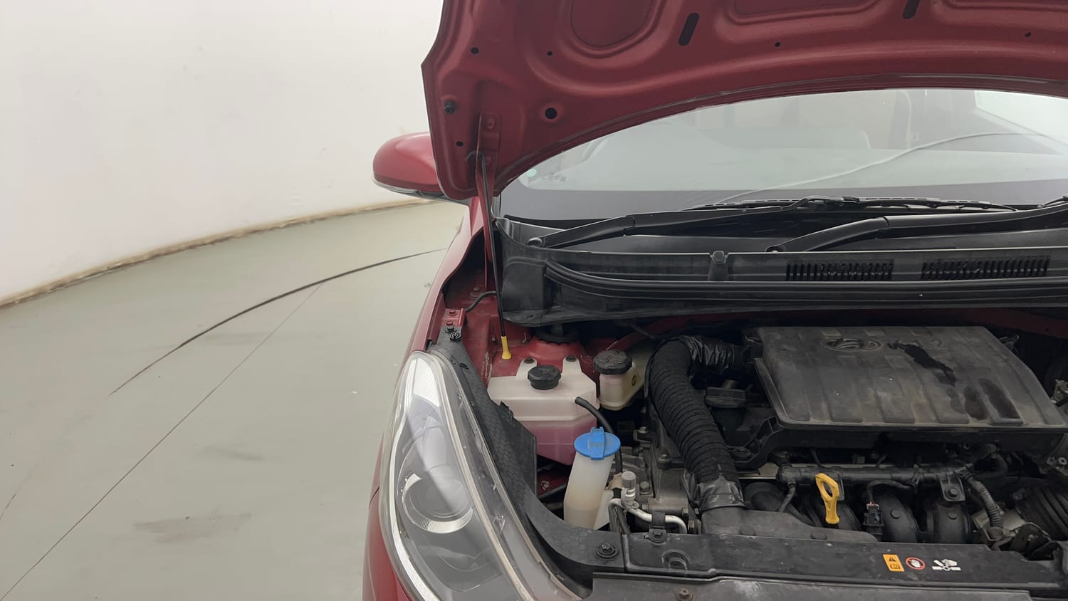 Used 2022 Hyundai Grand i10 Nios Asta 1.2 Kappa VTVT Petrol Manual engine ENGINE RIGHT SIDE HINGE & APRON VIEW