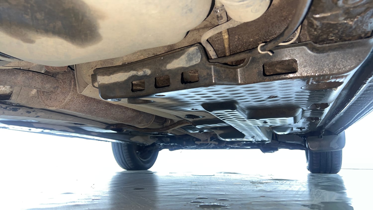 Used 2019 Volkswagen Ameo Comfortline 1.0L (P) Petrol Manual extra REAR RIGHT UNDERBODY VIEW
