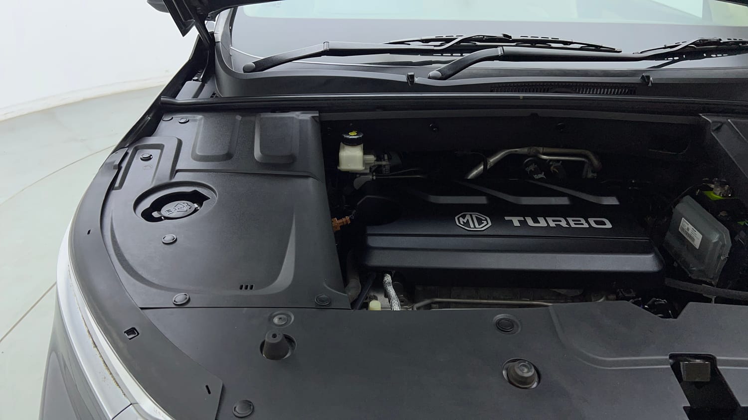 Used 2022 MG Motors Hector Sharp 1.5 Petrol CVT Petrol Automatic engine ENGINE RIGHT SIDE VIEW