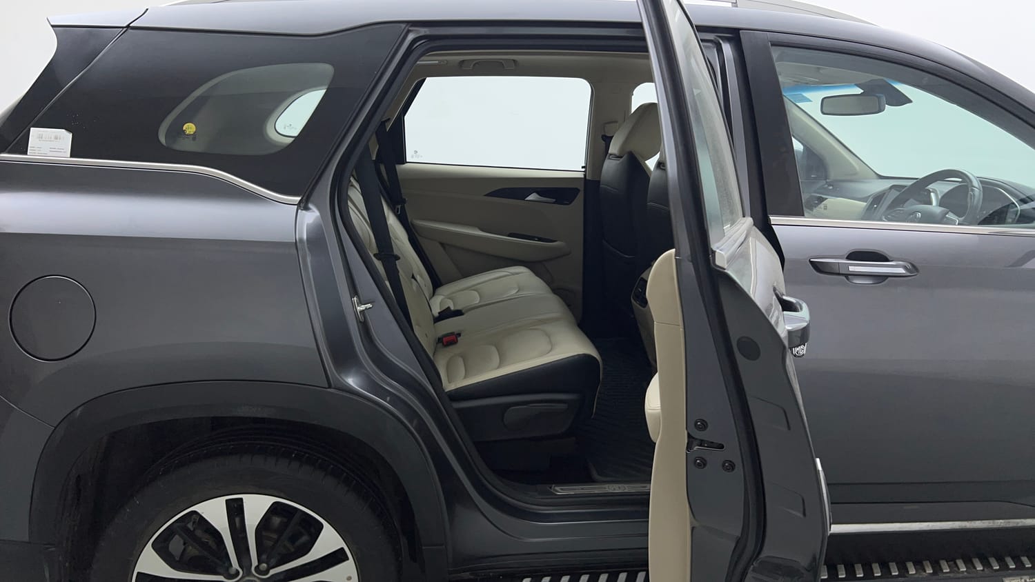 Used 2022 MG Motors Hector Sharp 1.5 Petrol CVT Petrol Automatic interior RIGHT SIDE REAR DOOR CABIN VIEW