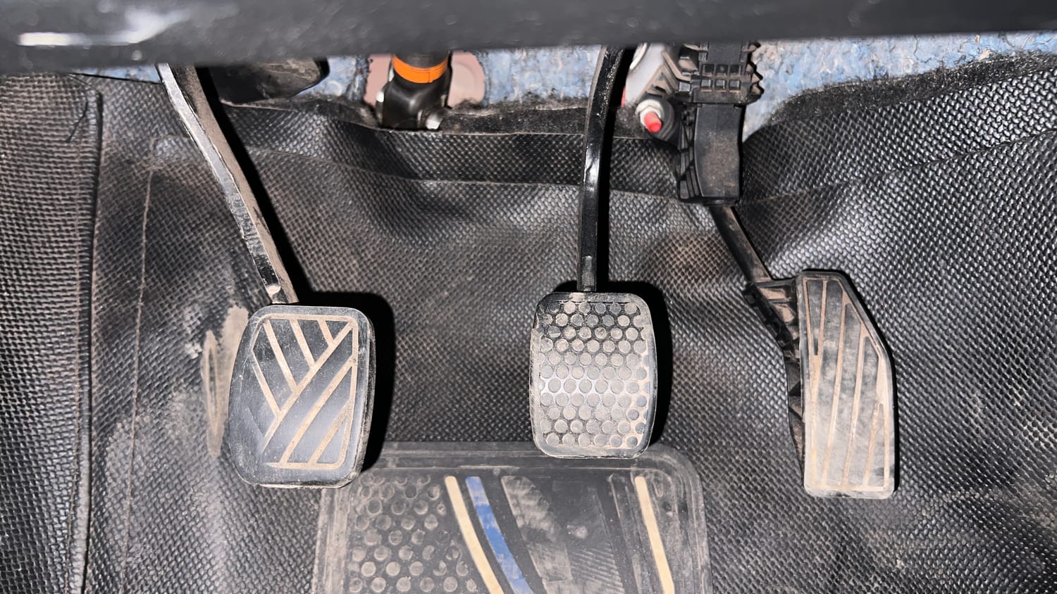 Used 2017 Maruti Suzuki Baleno Zeta 1.2 Petrol Manual interior PEDALS VIEW