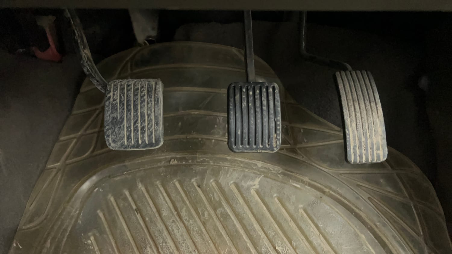Used 2012 Hyundai i10 Era 1.1 iRDE2 Petrol Manual interior PEDALS VIEW