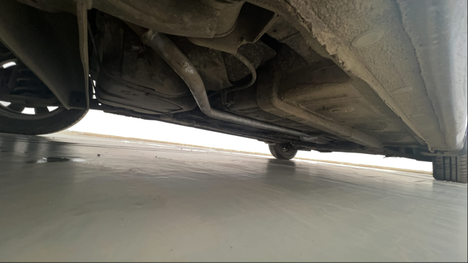 Used 2014 Hyundai Xcent SX 1.2 Petrol Manual extra REAR RIGHT UNDERBODY VIEW