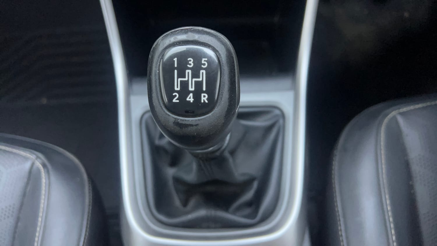 Used 2021 Tata Altroz XZ Plus Petrol Petrol Manual interior GEAR  KNOB VIEW