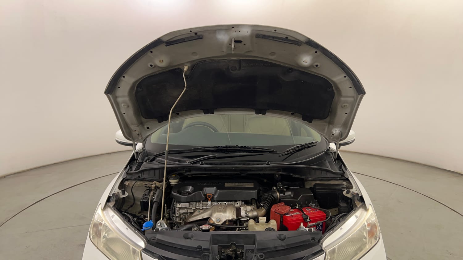 Used 2016 Honda City SV Diesel Diesel Manual engine ENGINE & BONNET OPEN FRONT VIEW