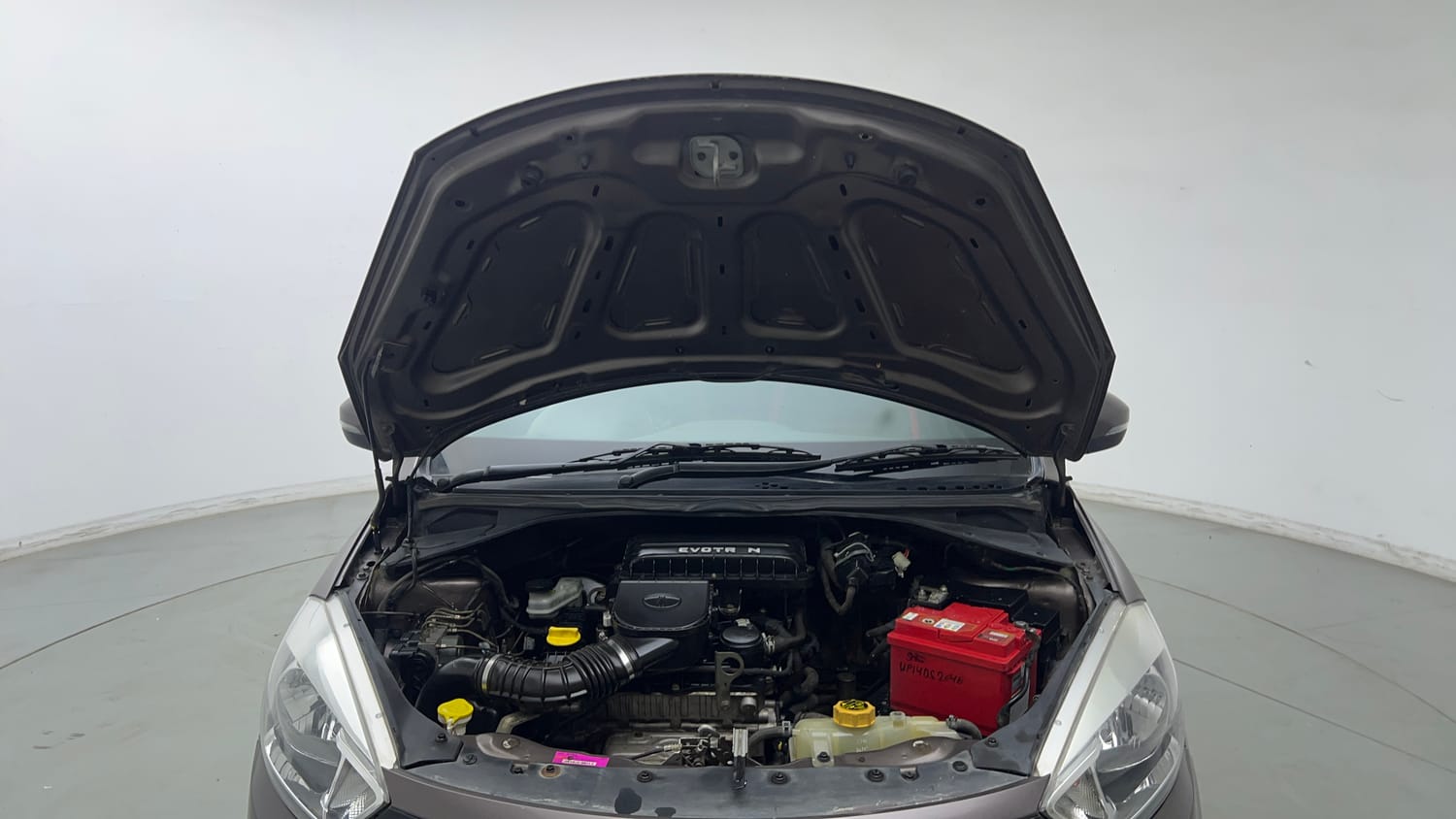 Used 2018 Tata Tiago XZ CNG (Outside Fitted) Cng Manual engine ENGINE & BONNET OPEN FRONT VIEW
