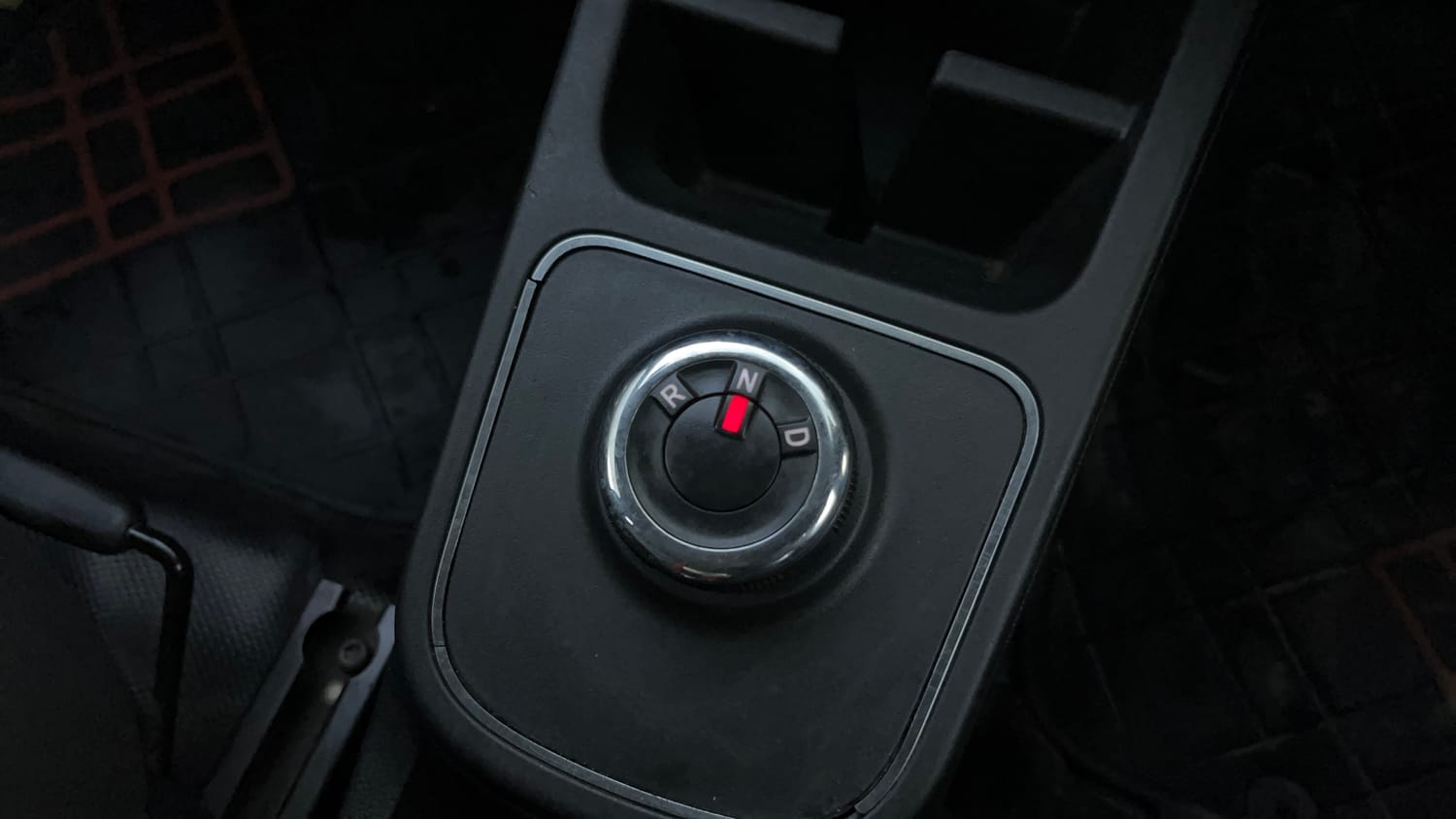 Used 2020 Renault Kwid 1.0 RXT AMT Opt Petrol Automatic interior GEAR  KNOB VIEW