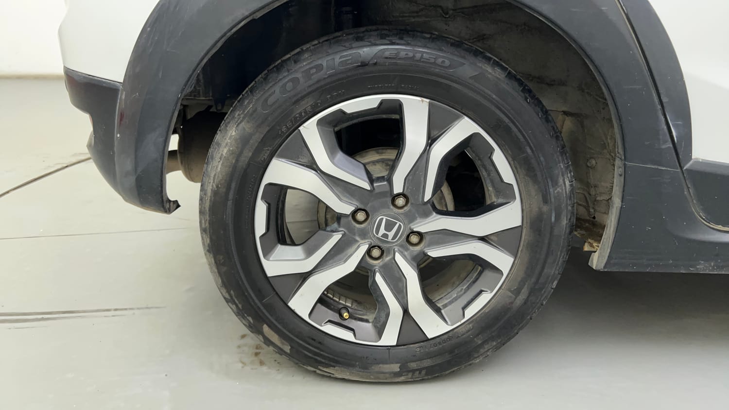 Used 2018 Honda WR-V S MT Petrol Petrol Manual tyres RIGHT REAR TYRE RIM VIEW