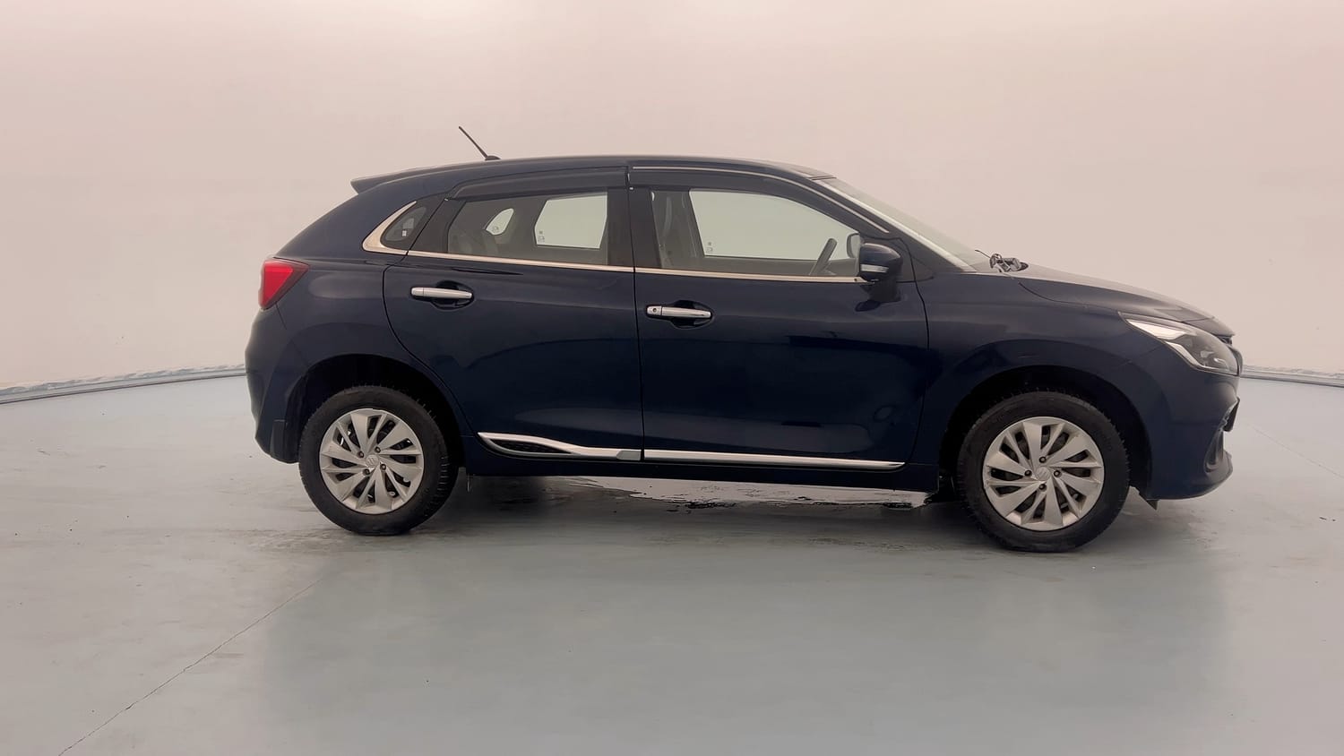 Used 2023 Maruti Suzuki Baleno Delta MT Petrol Manual exterior RIGHT SIDE VIEW