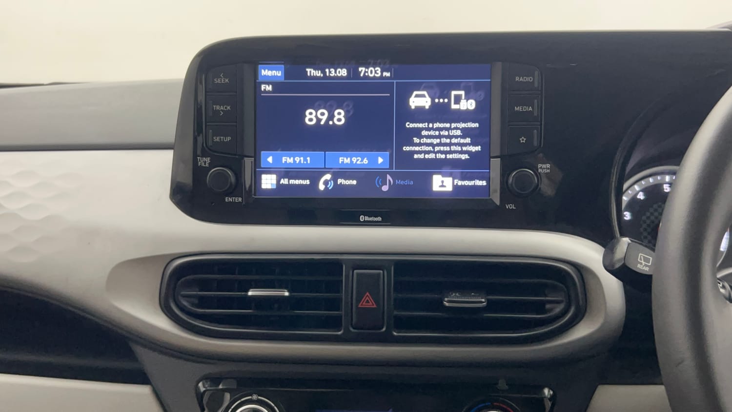 Used 2022 Hyundai Grand i10 Nios Asta 1.2 Kappa VTVT Petrol Manual top_features Touch screen infotainment system