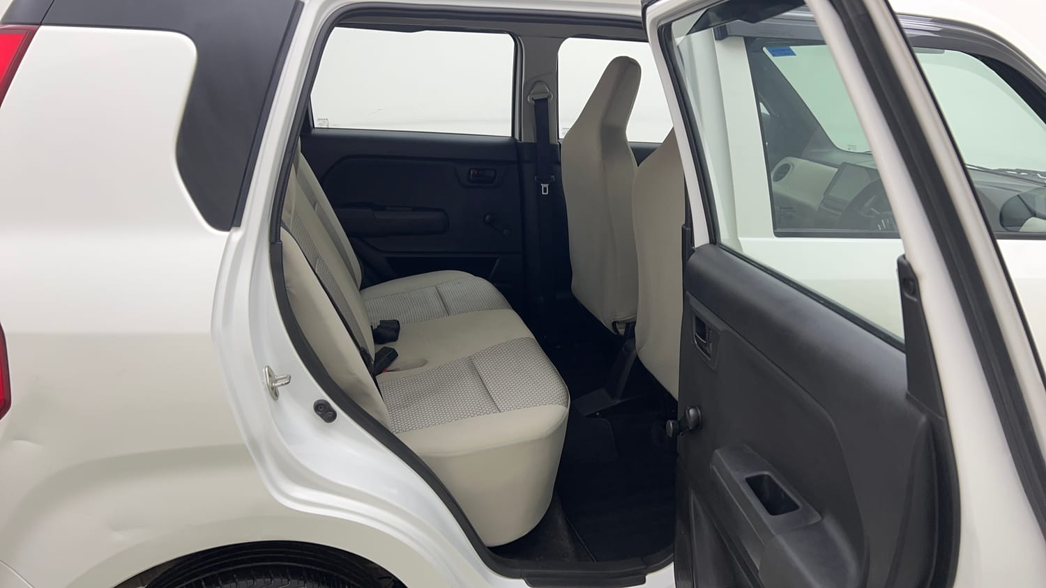 Used 2023 Maruti Suzuki Wagon R LXI 1.0 Petrol Manual interior RIGHT SIDE REAR DOOR CABIN VIEW
