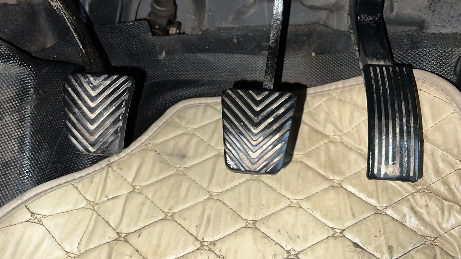 Used 2016 Hyundai Elite i20 Sportz 1.2 Petrol Manual interior PEDALS VIEW