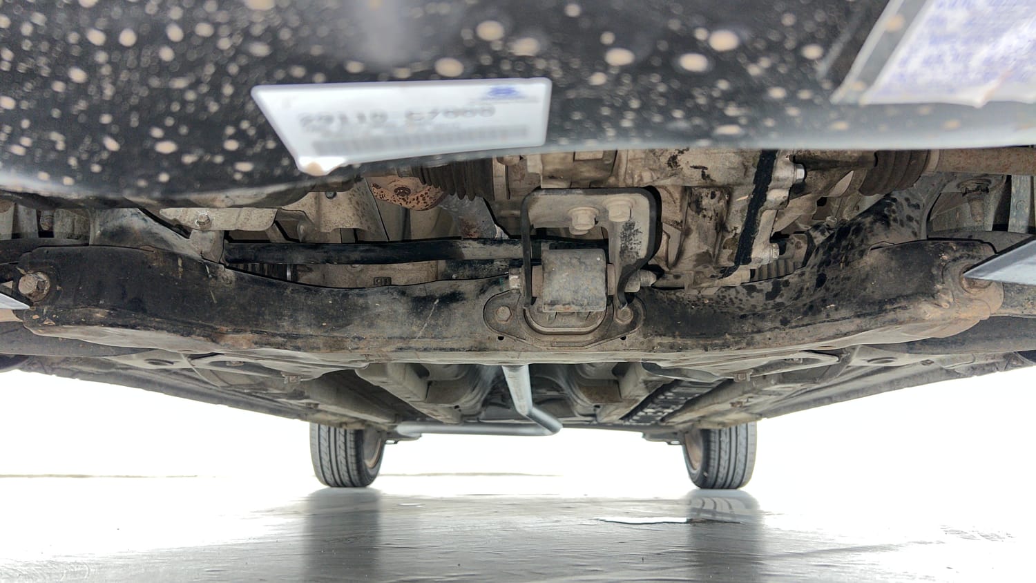 Used 2017 Hyundai Elite i20 Asta 1.2 Petrol Manual extra FRONT LEFT UNDERBODY VIEW