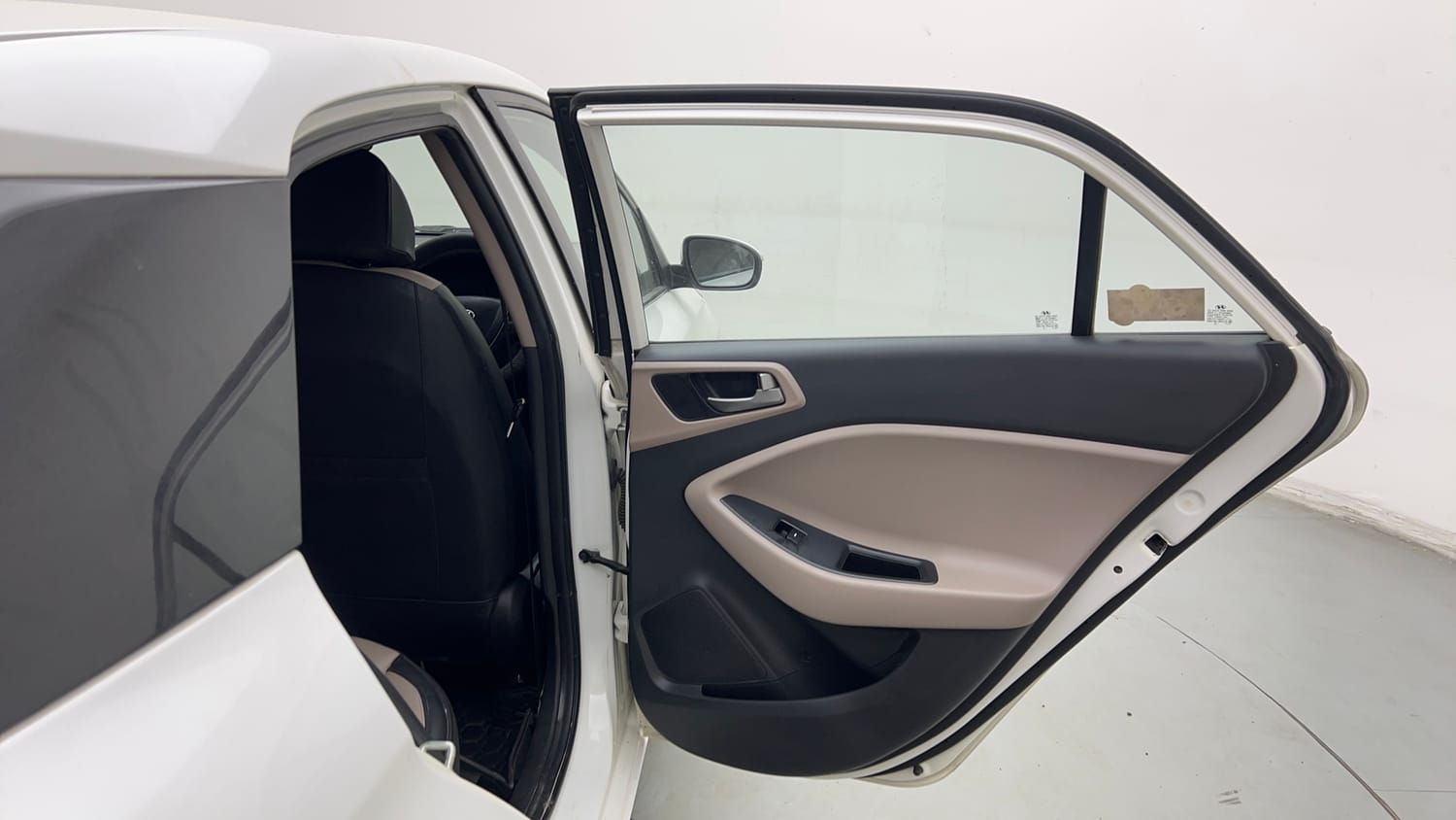 Used 2018 Hyundai Elite i20 Asta 1.2 AT Petrol Automatic interior RIGHT REAR DOOR OPEN VIEW