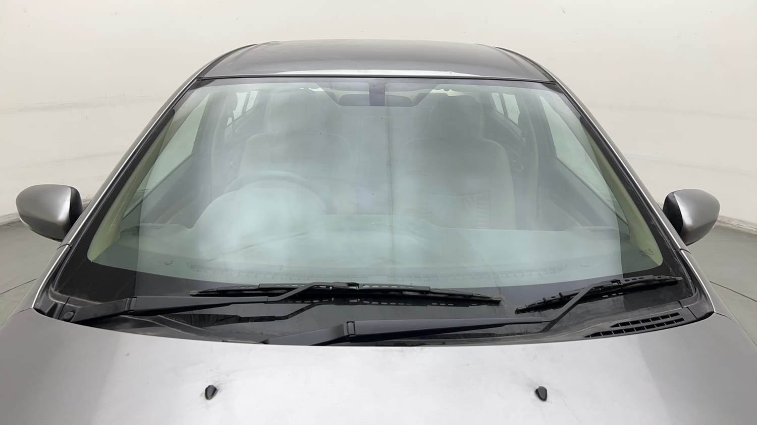 Used 2018 Maruti Suzuki Ciaz Delta Hybrid 1.5 Petrol Manual exterior FRONT WINDSHIELD VIEW