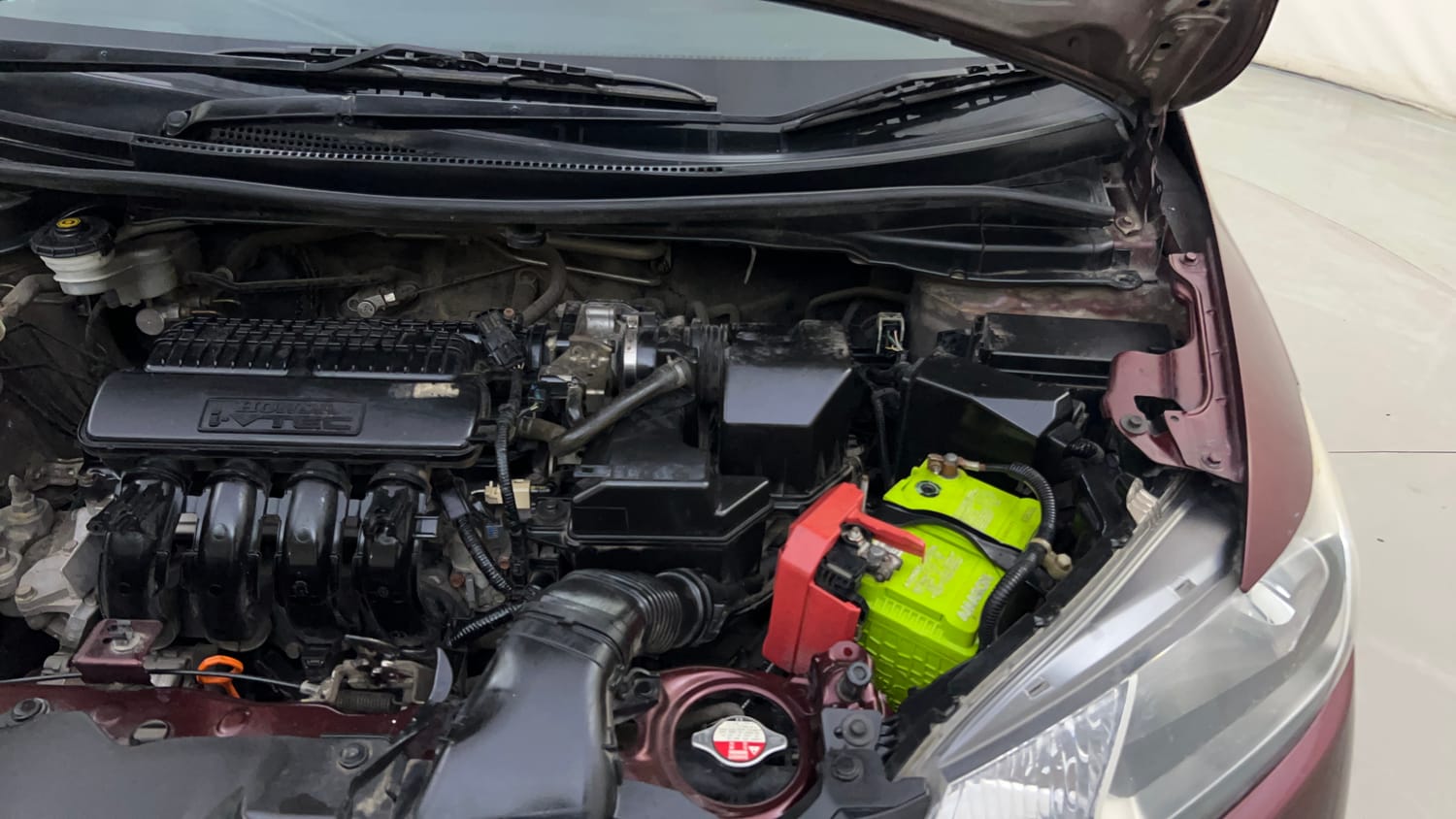 Used 2015 Honda Jazz V Petrol Petrol Manual engine ENGINE LEFT SIDE HINGE & APRON VIEW