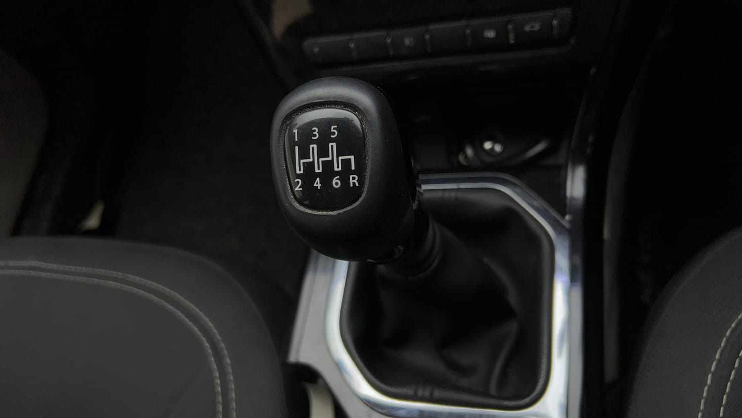 Used 2022 Tata Nexon XZ Plus Petrol Manual interior GEAR  KNOB VIEW