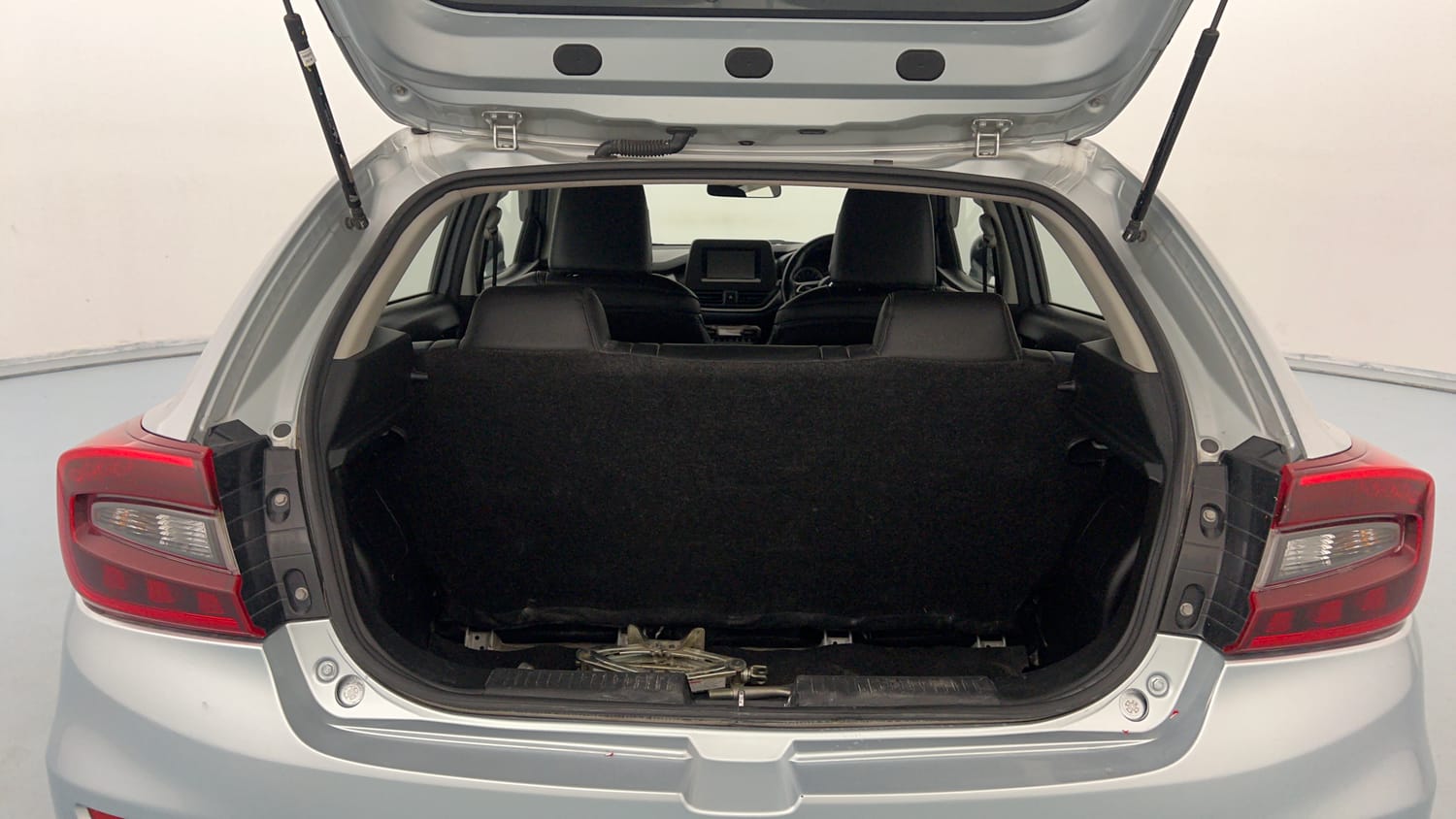 Used 2023 Maruti Suzuki Baleno Delta MT Petrol Manual interior DICKY INSIDE VIEW