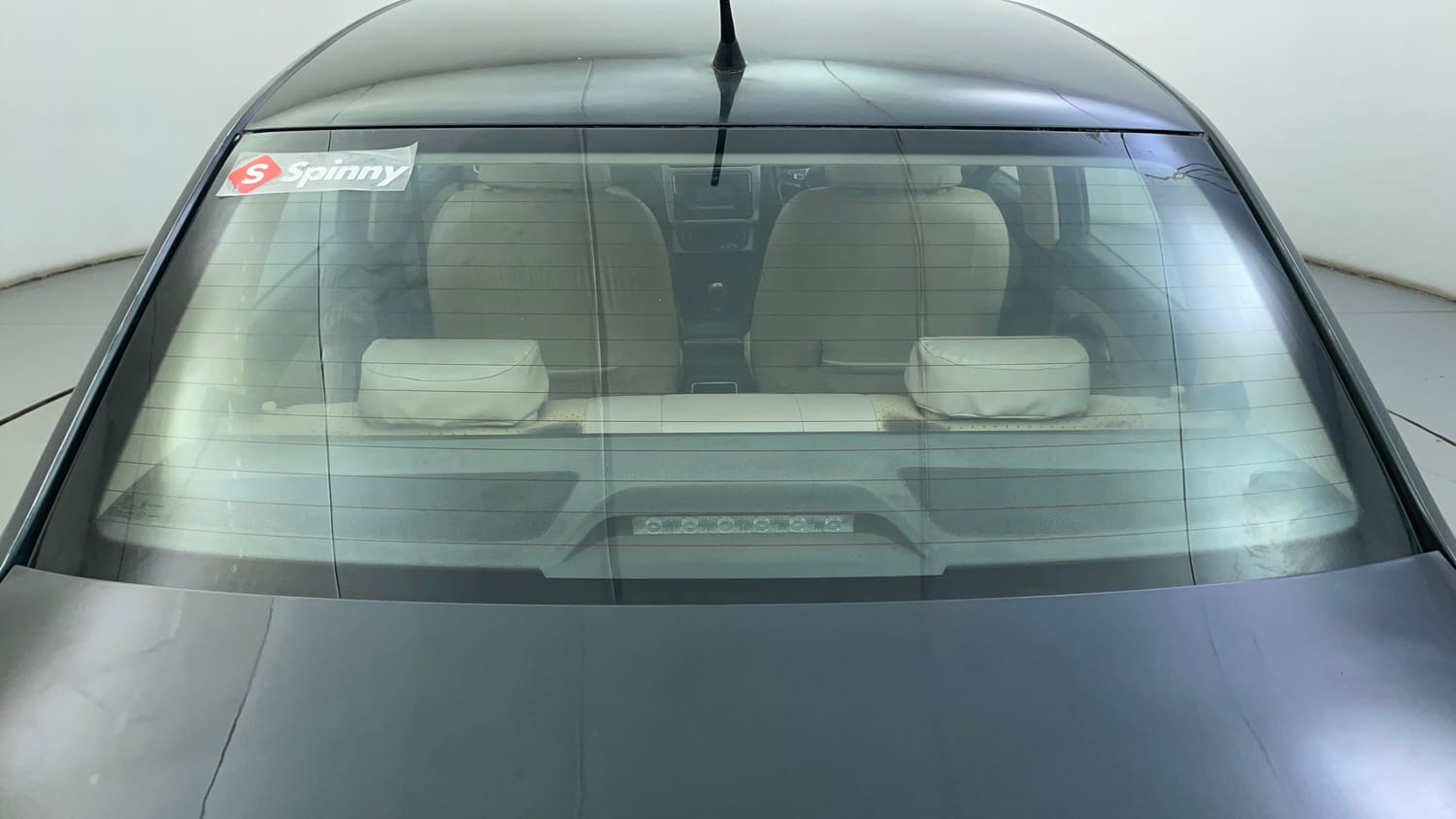 Used 2016 Volkswagen Ameo Highline1.2L (P) Petrol Manual exterior BACK WINDSHIELD VIEW
